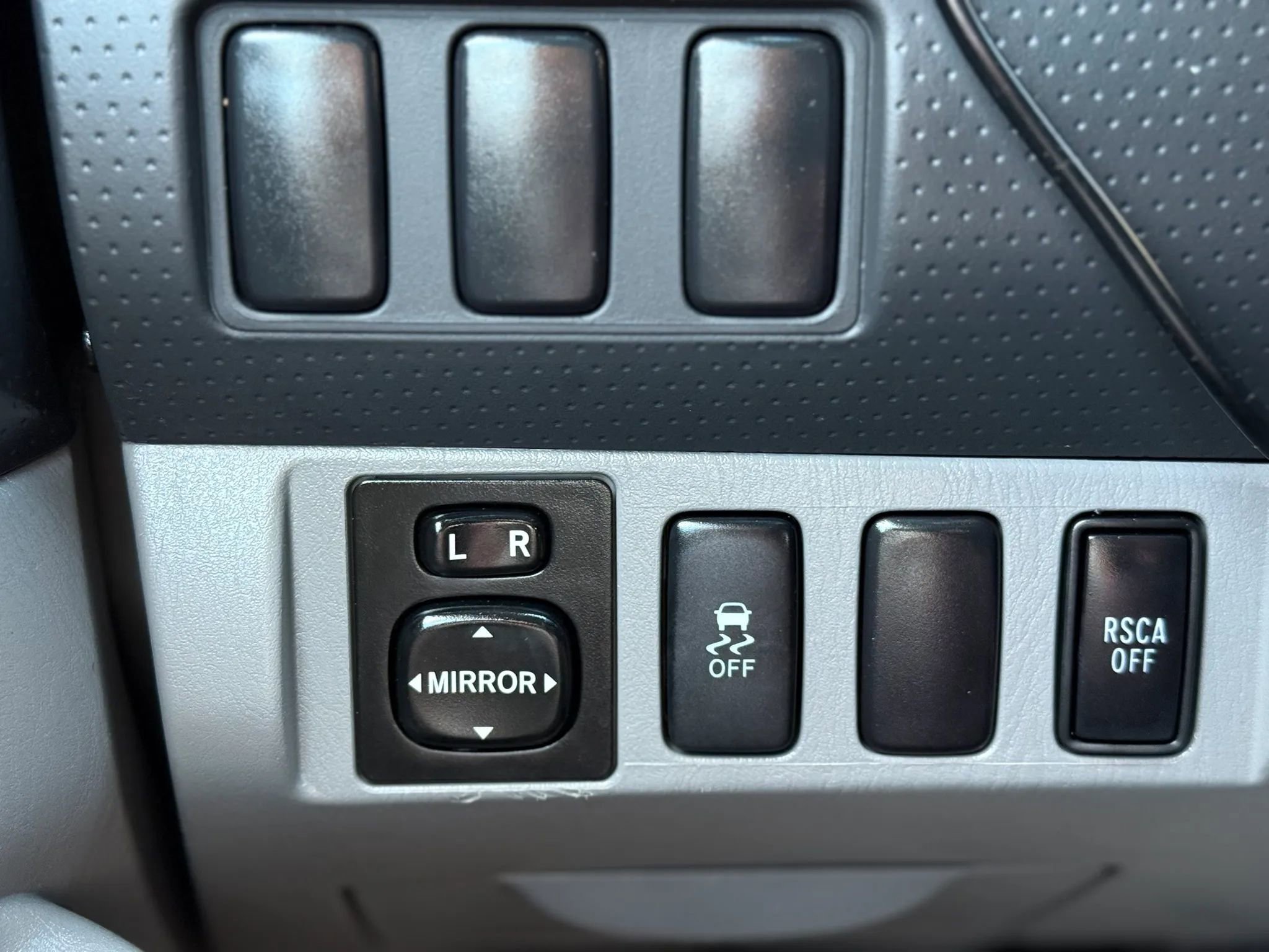 Used 2014 Toyota Tacoma 4x4 Access Cab w/ SR5 Package image 20