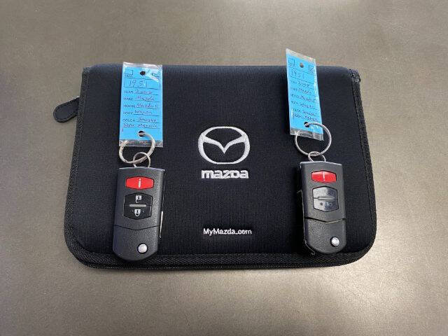 Used 2008 MAZDA MAZDA5 Sport FWD image 28
