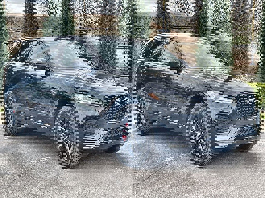 New 2026 Jaguar F-PACE R-Dynamic S image 7