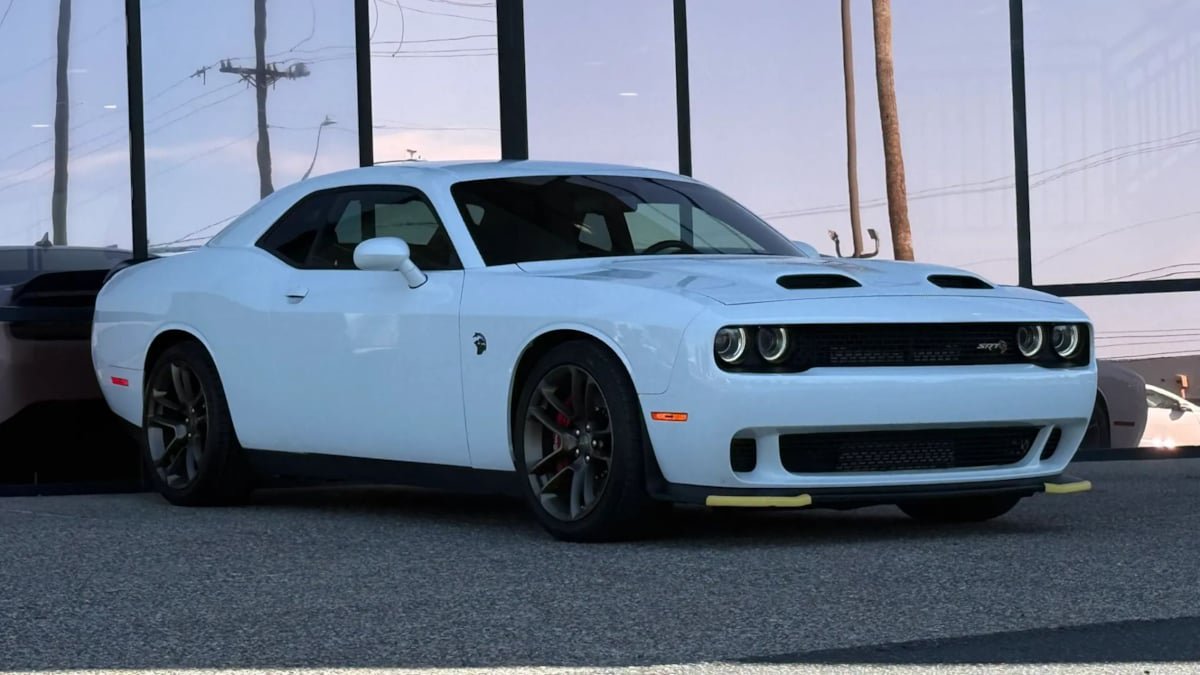 Used 2021 Dodge Challenger SRT Hellcat Redeye RWD image 17
