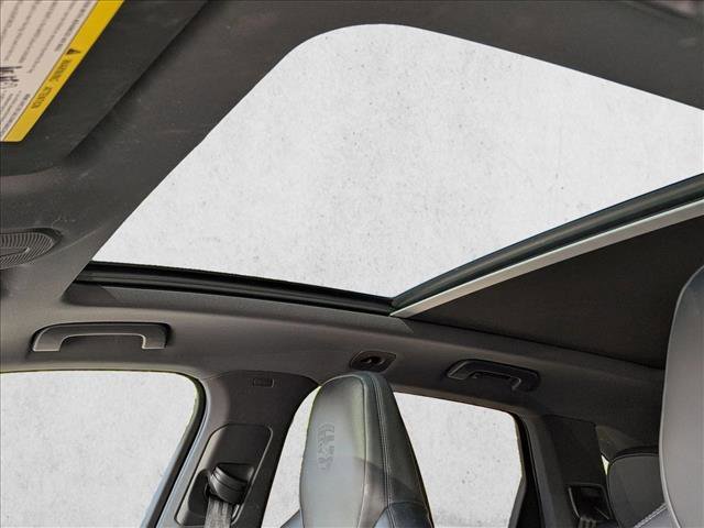 Used 2024 Porsche Cayenne image 13