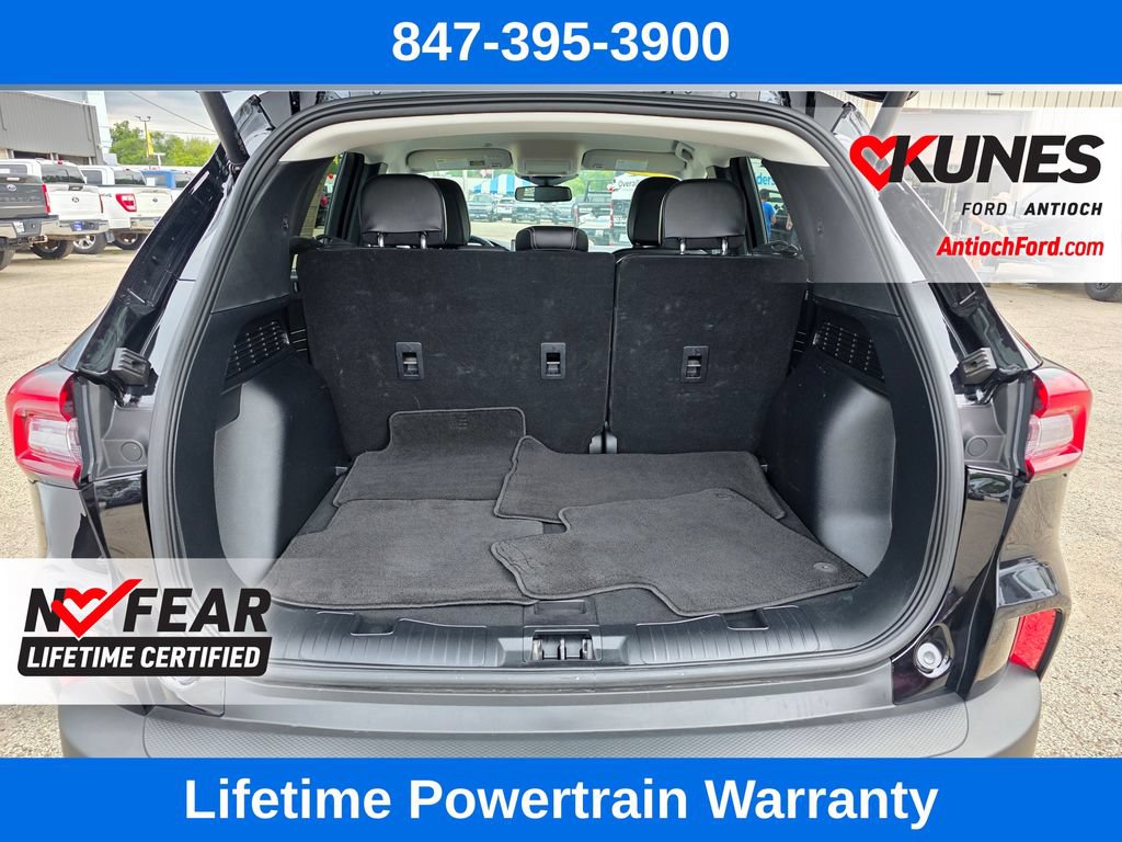 Certified 2025 Ford Escape Platinum AWD/4WD image 25