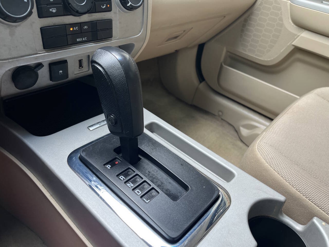 Used 2009 Ford Escape XLT FWD image 19