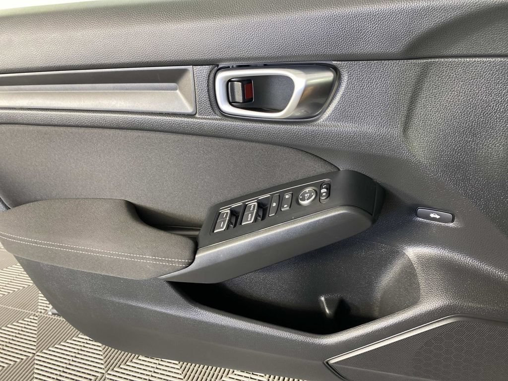 Used 2025 Honda Civic Sport image 21