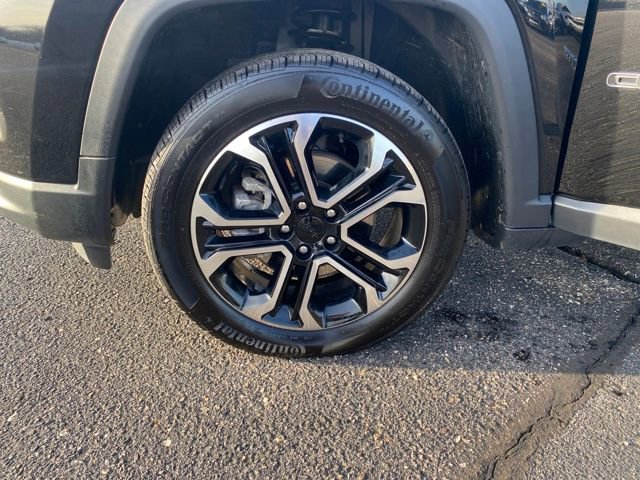 Used 2022 Jeep Compass Limited image 23