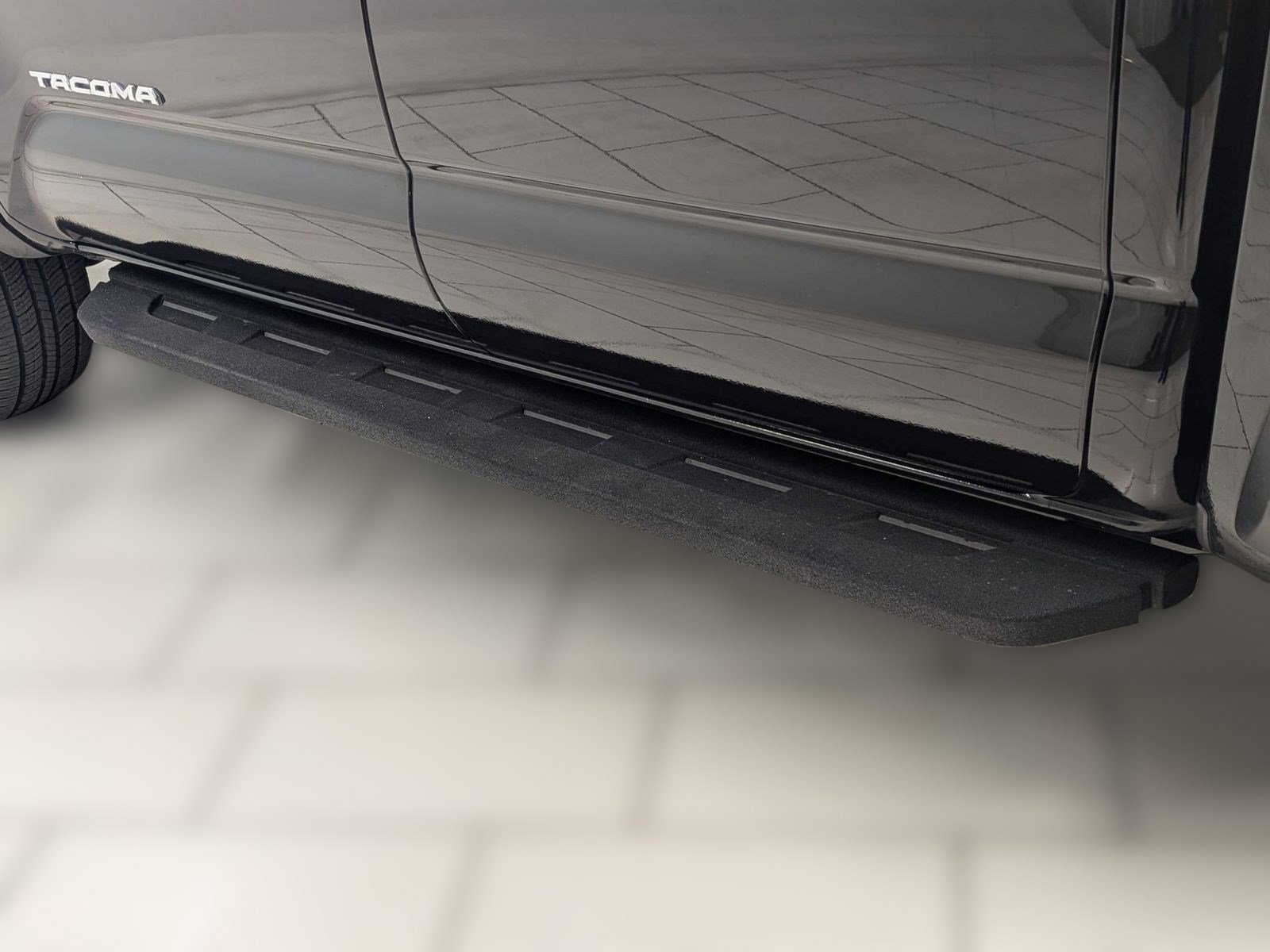 Used 2023 Toyota Tacoma TRD Off-Road image 19