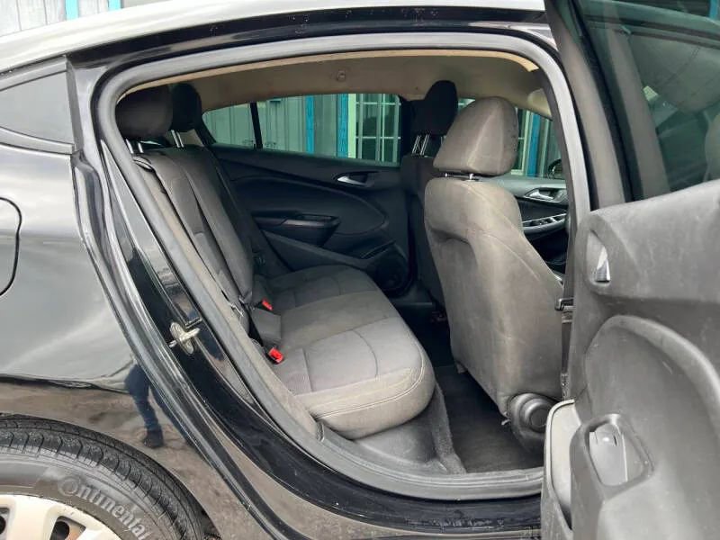Used 2018 Chevrolet Cruze LS image 13
