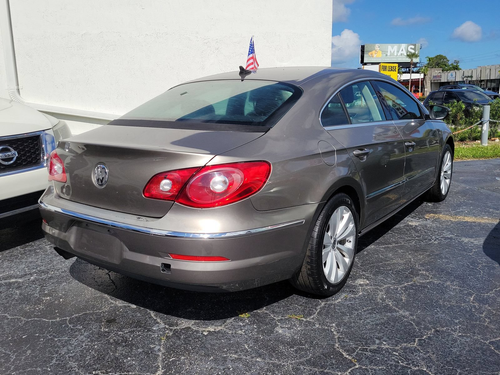 Used 2012 Volkswagen CC Sport FWD image 4