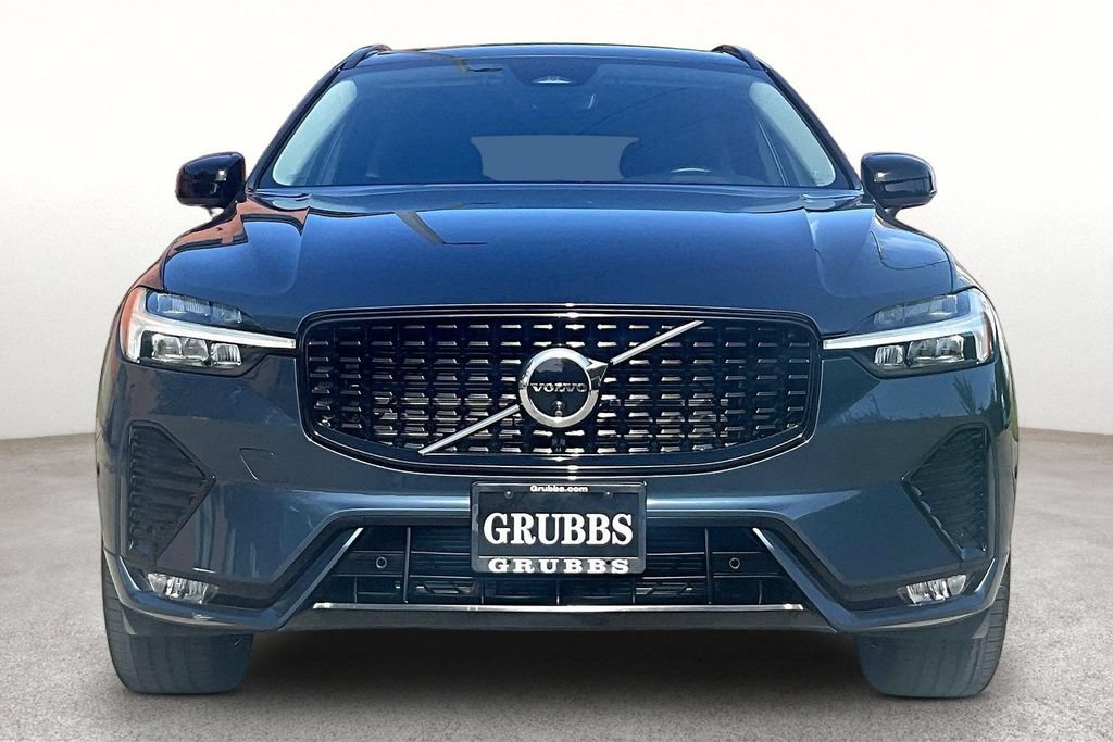 Certified 2024 Volvo XC60 B5 Plus w/ Protection Package Premier AWD/4WD image 4