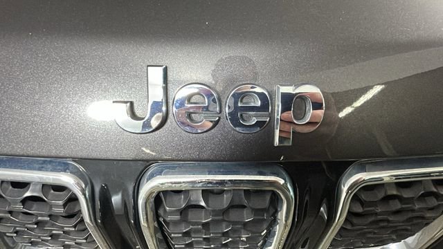 Used 2024 Jeep Compass Limited AWD/4WD image 9