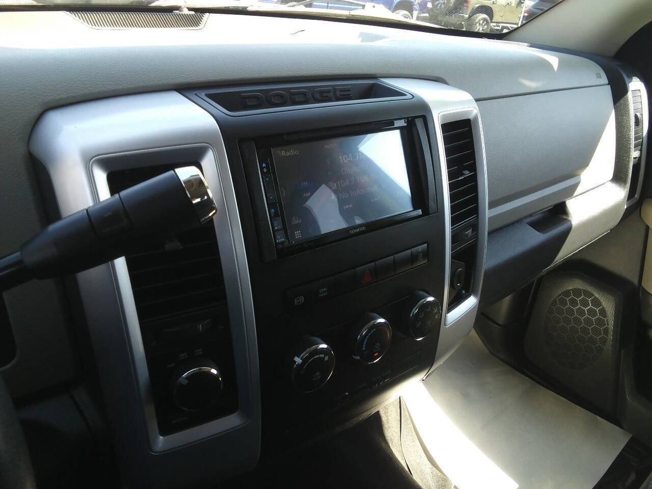 Used 2011 RAM 2500 SLT AWD/4WD image 38