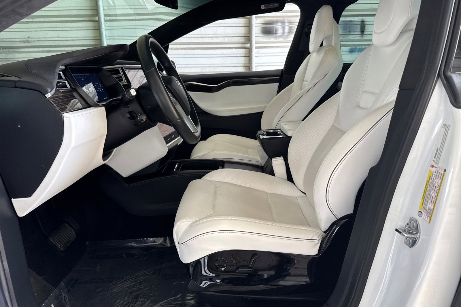 Used 2016 Tesla Model X 90D AWD/4WD image 10