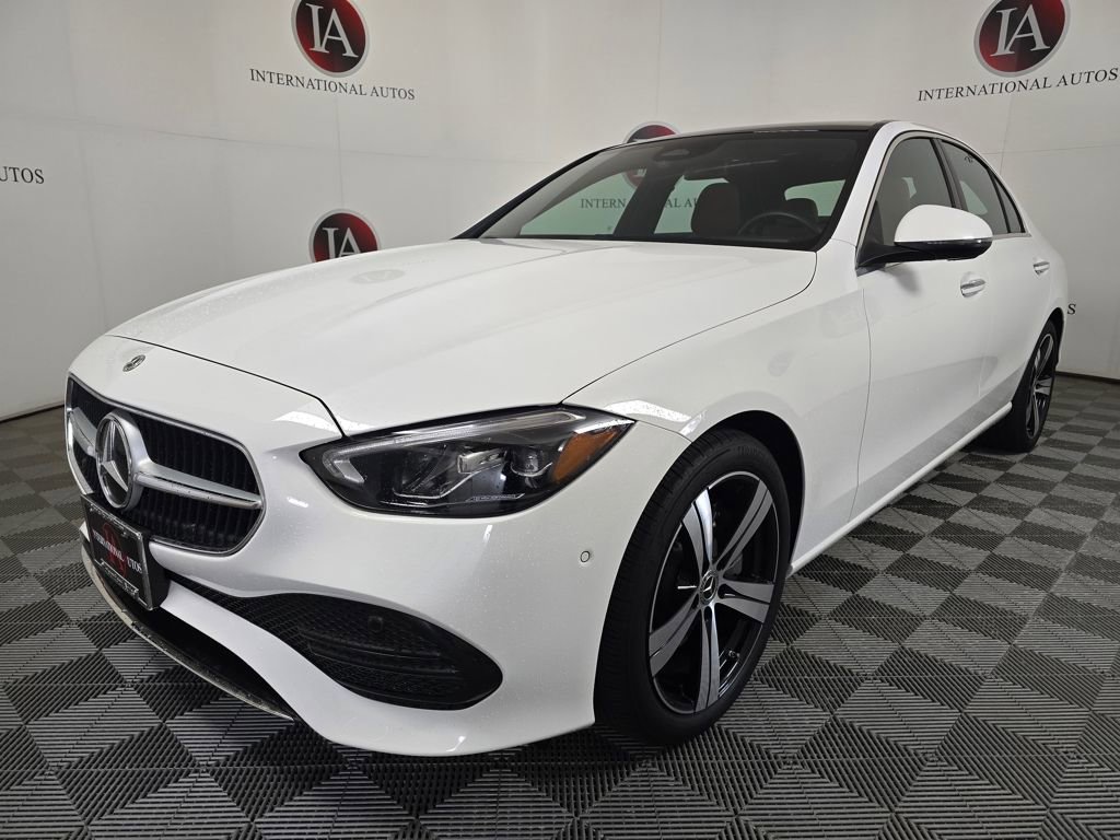 Used 2025 Mercedes-Benz C 300 4MATIC Sedan image 5