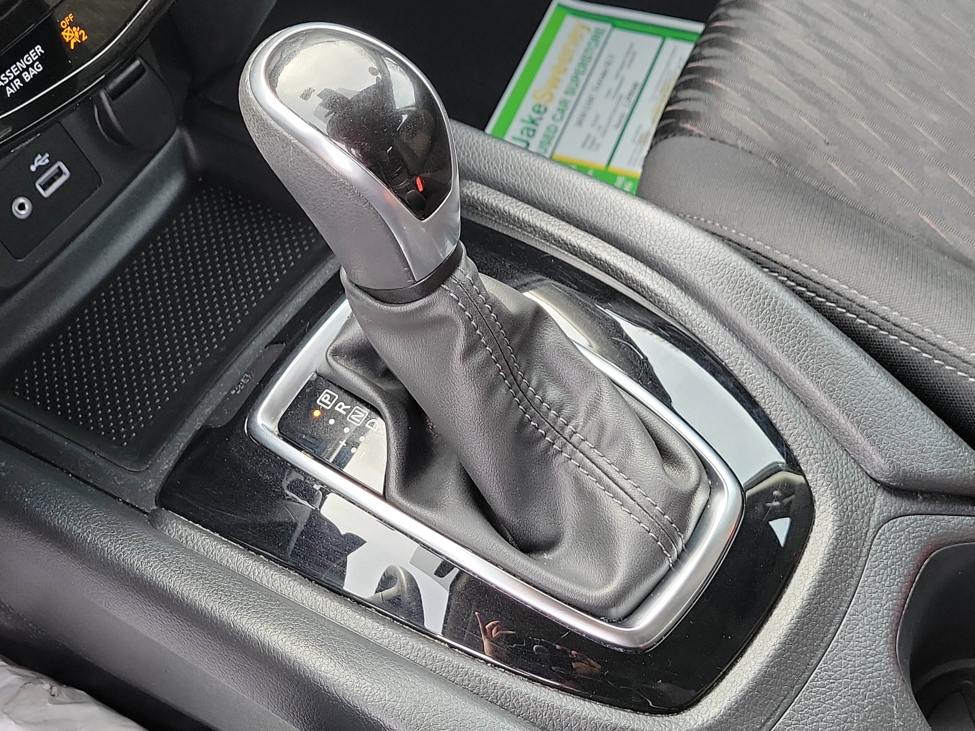 Used 2020 Nissan Rogue S image 29