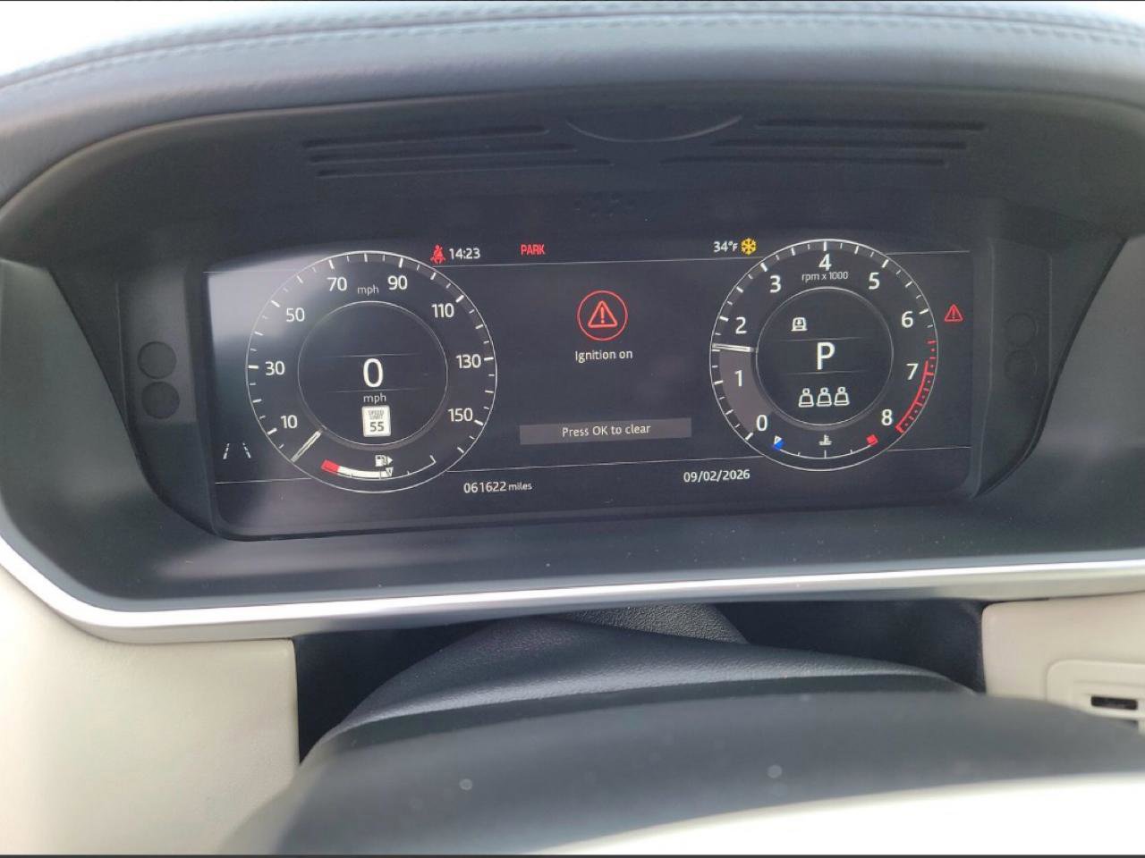 Used 2020 Land Rover Range Rover HSE image 15