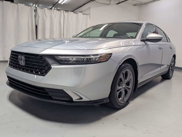 Used 2023 Honda Accord EX image 5