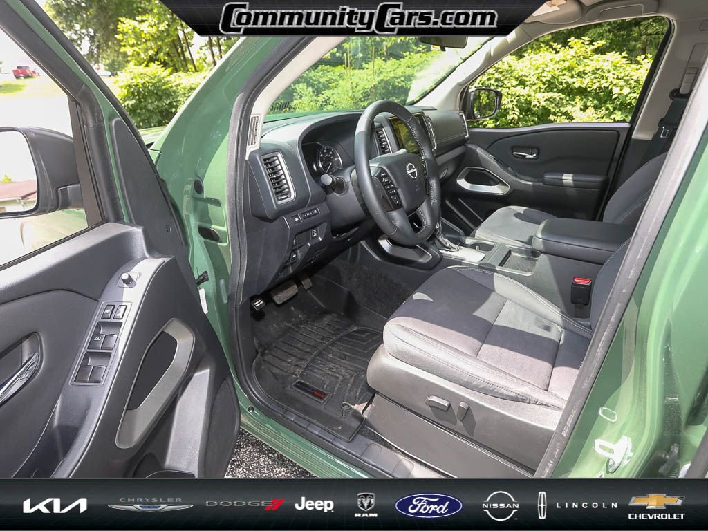 Used 2023 Nissan Frontier SV w/ SV Convenience Package image 12