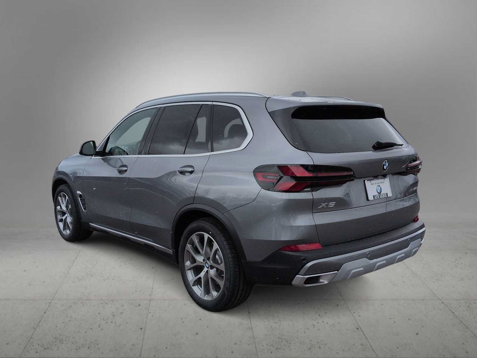 Used 2026 BMW X5 xDrive40i w/ Premium Package AWD/4WD image 6