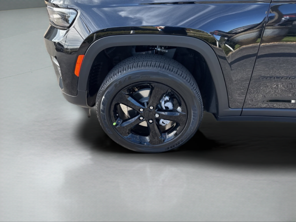 New 2025 Jeep Grand Cherokee 4WD image 24
