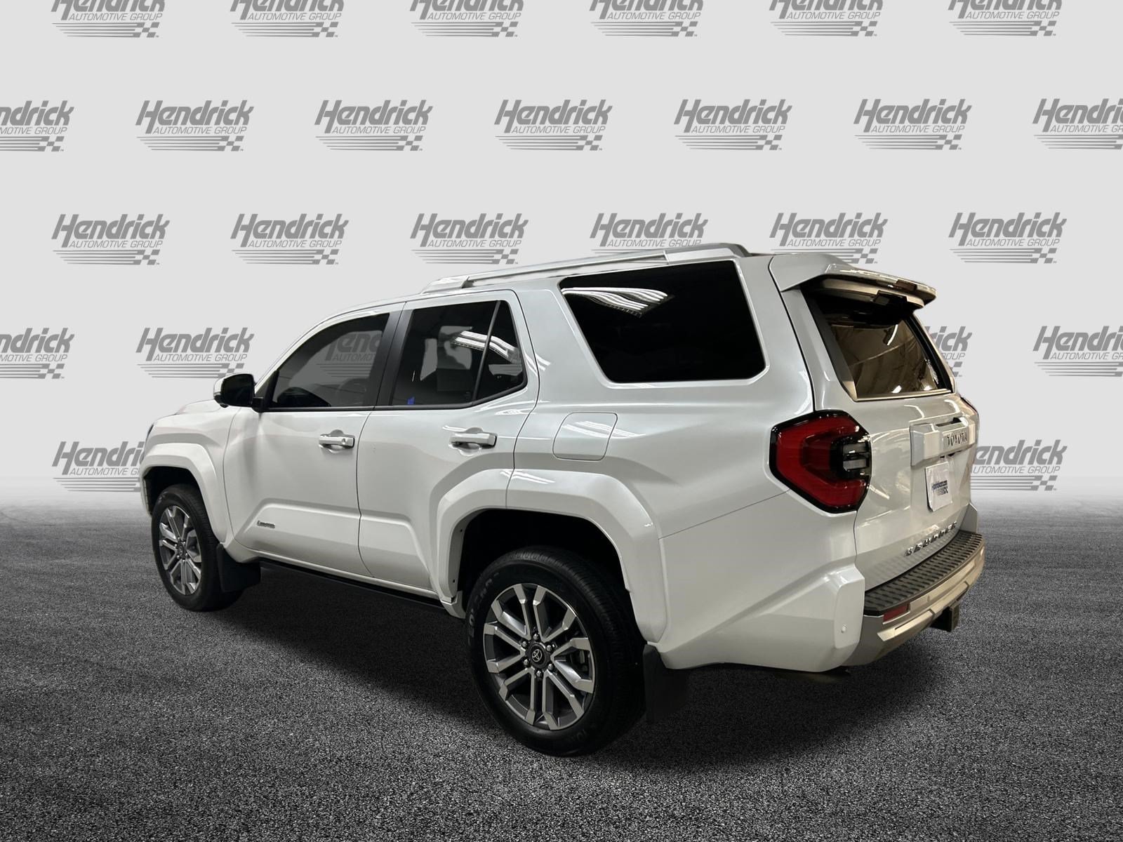 Used 2025 Toyota 4Runner Limited AWD/4WD image 8