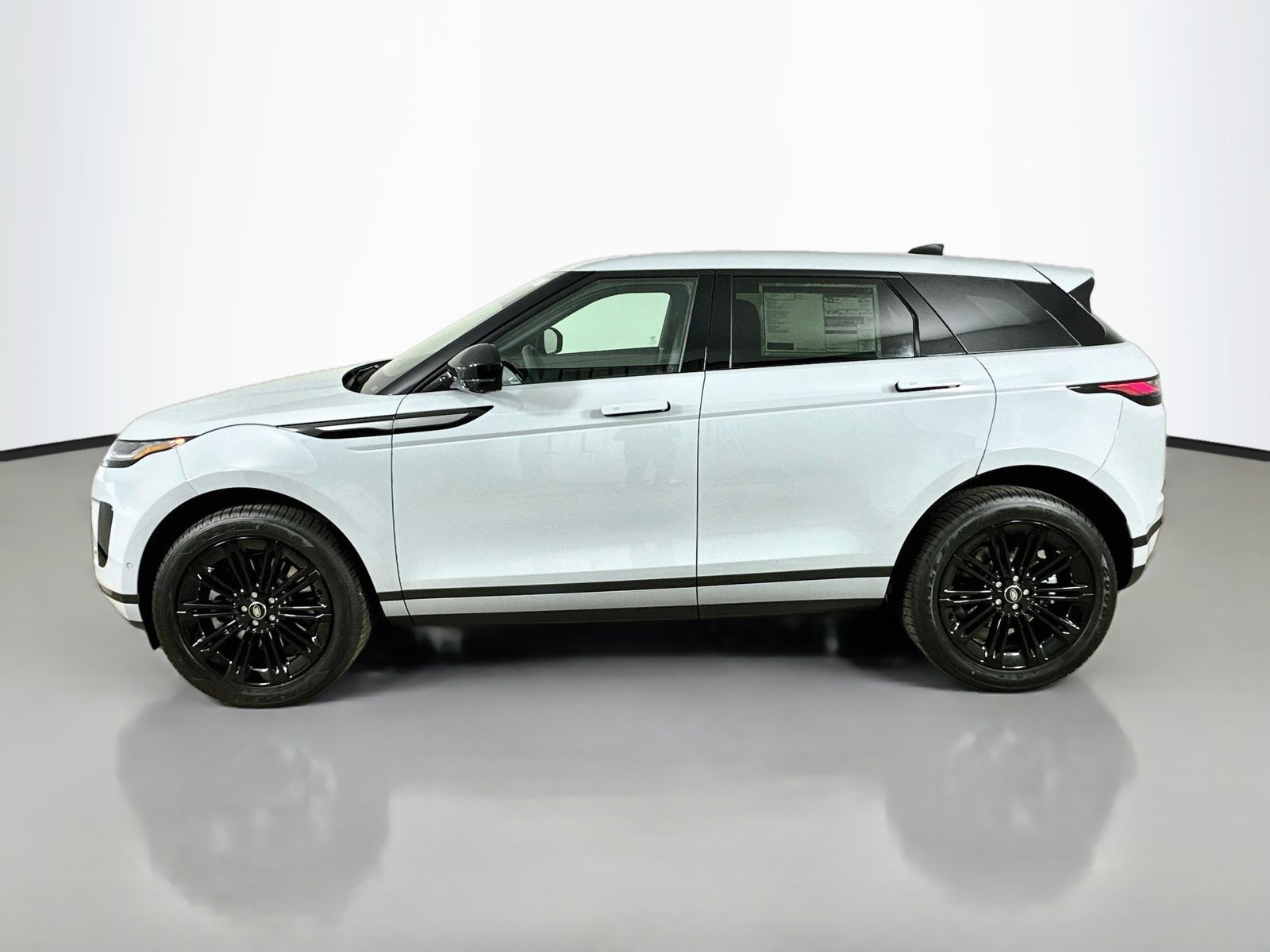 New 2026 Land Rover Range Rover Evoque S AWD/4WD image 8