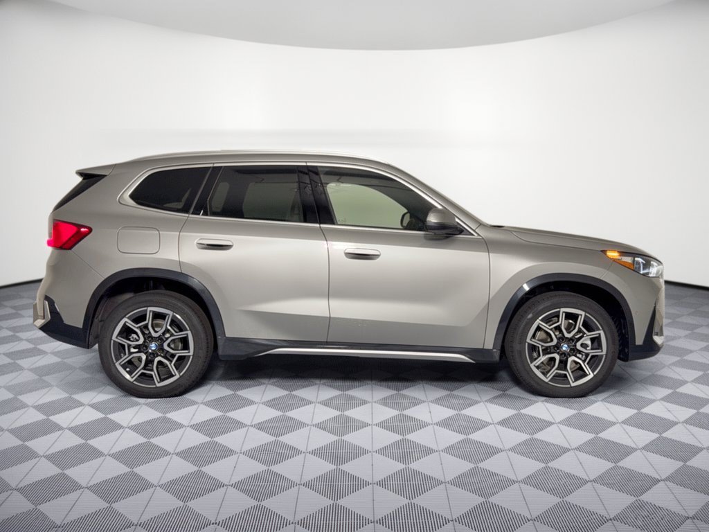 New 2027 BMW X1 xDrive28i AWD/4WD image 8