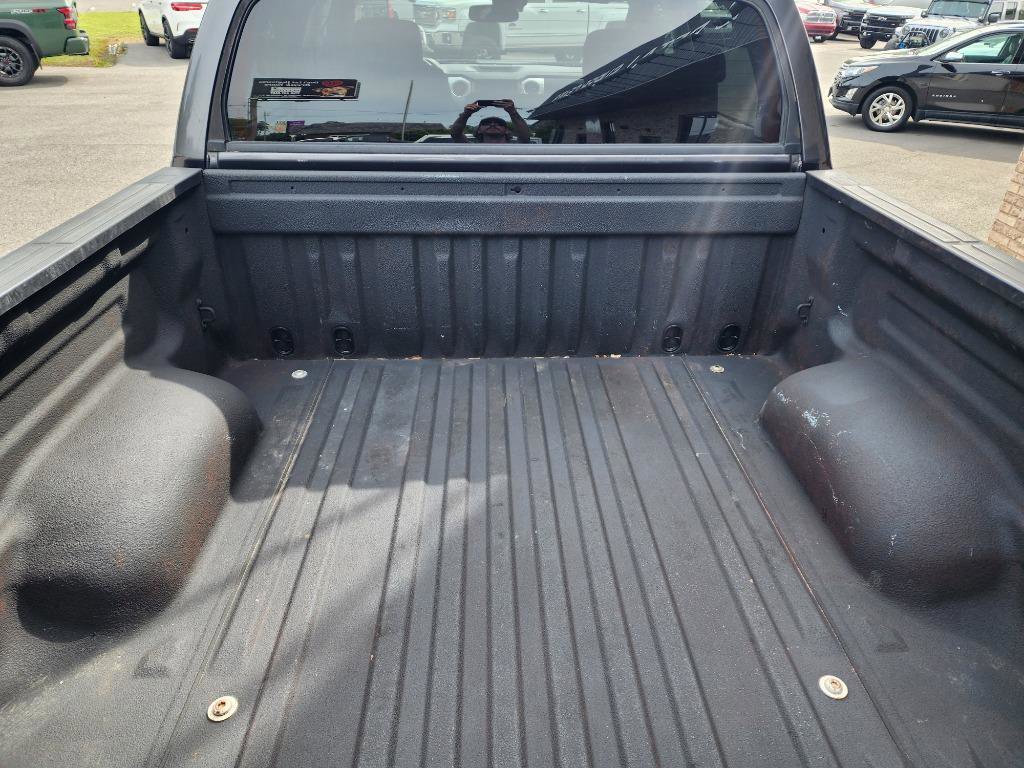 Used 2018 Toyota Tundra SR5 w/ TRD Off Road Package AWD/4WD image 5