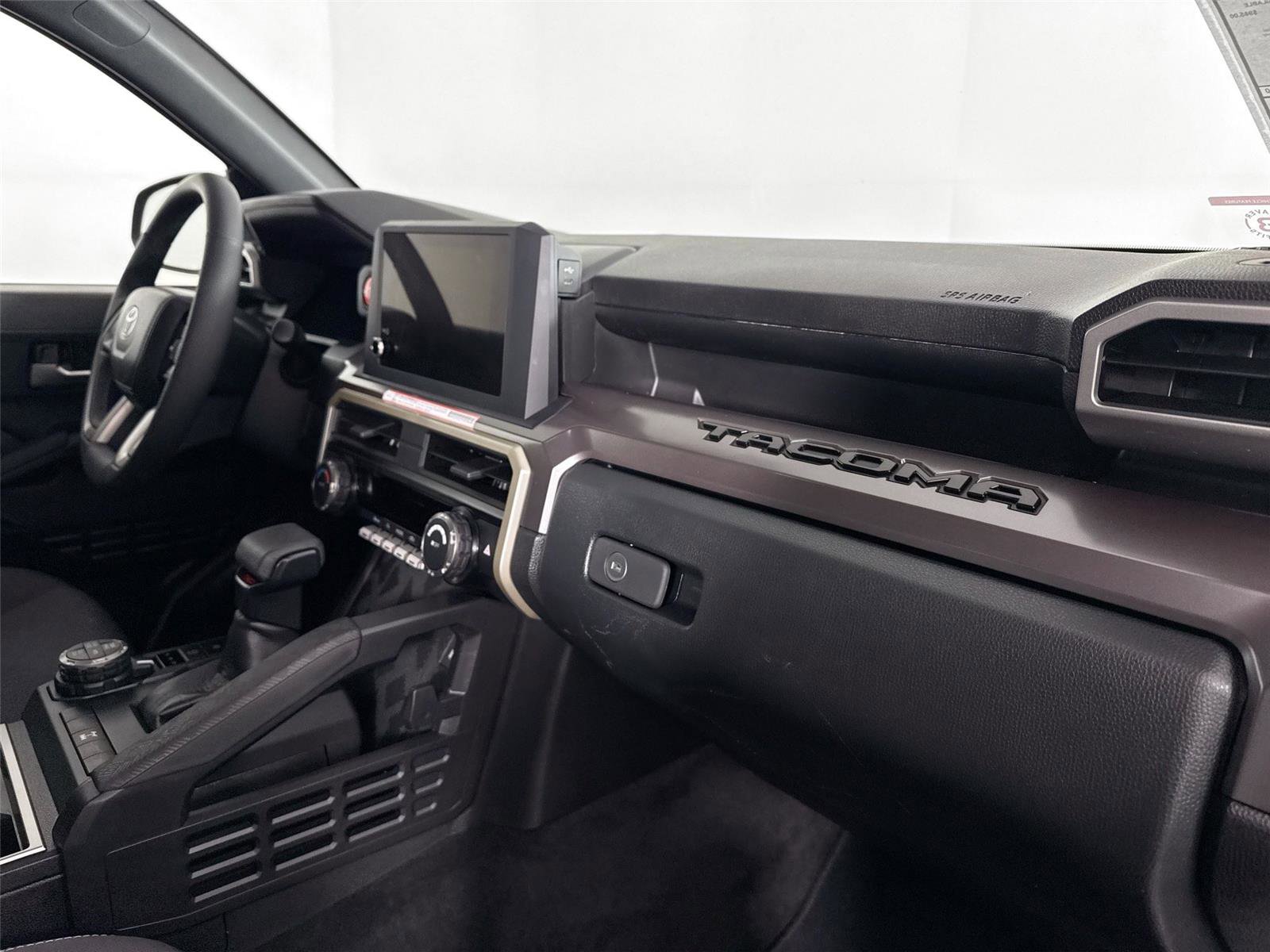 Certified 2025 Toyota Tacoma TRD Off-Road image 47