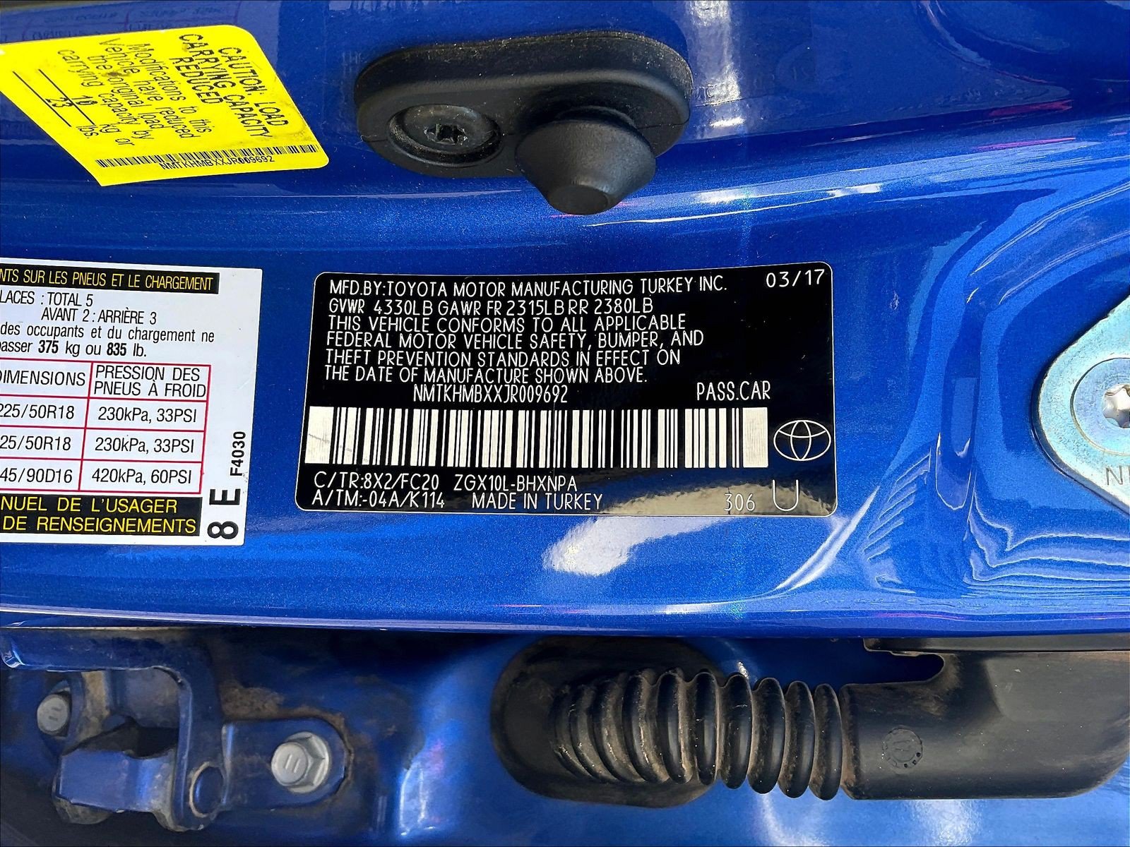 Used 2018 Toyota C-HR XLE FWD image 18