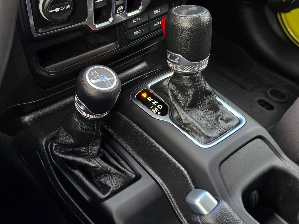 Used 2023 Jeep Wrangler Unlimited Sport AWD/4WD image 24