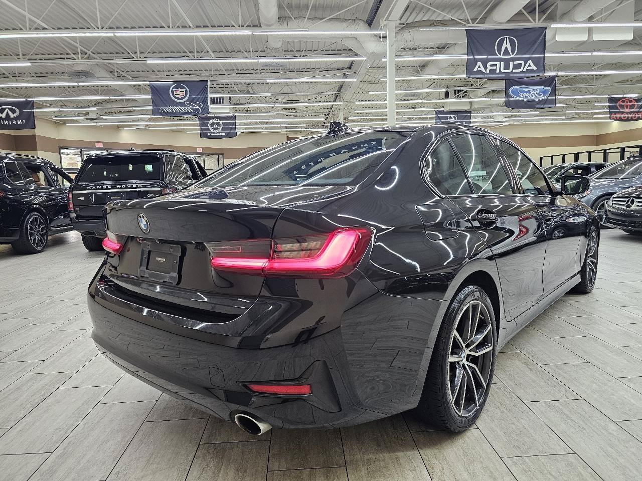 Used 2020 BMW 330i Sedan RWD image 6