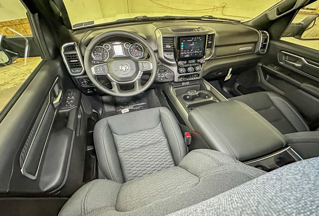 New 2026 RAM 1500 Big Horn AWD/4WD image 9