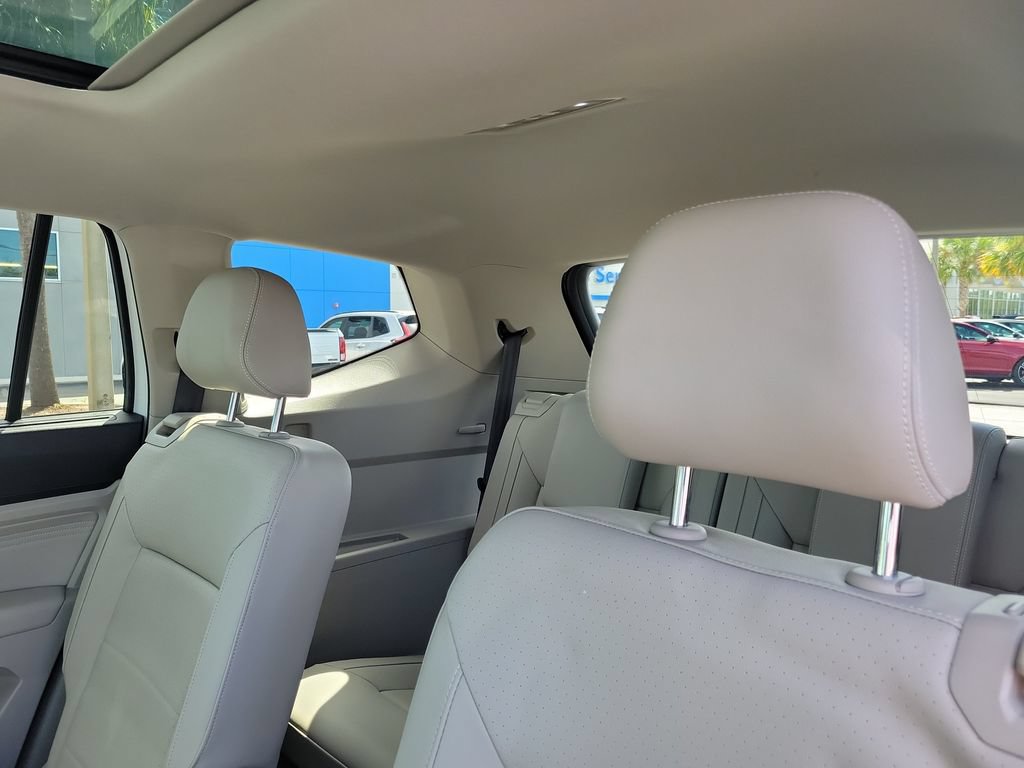 Used 2022 Volkswagen Atlas SE w/ Panoramic Sunroof Package FWD image 17