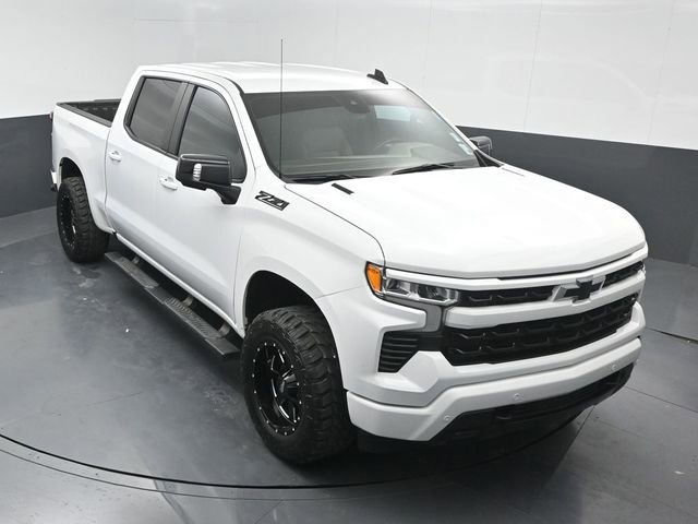 Used 2024 Chevrolet Silverado 1500 RST w/ Convenience Package II image 9