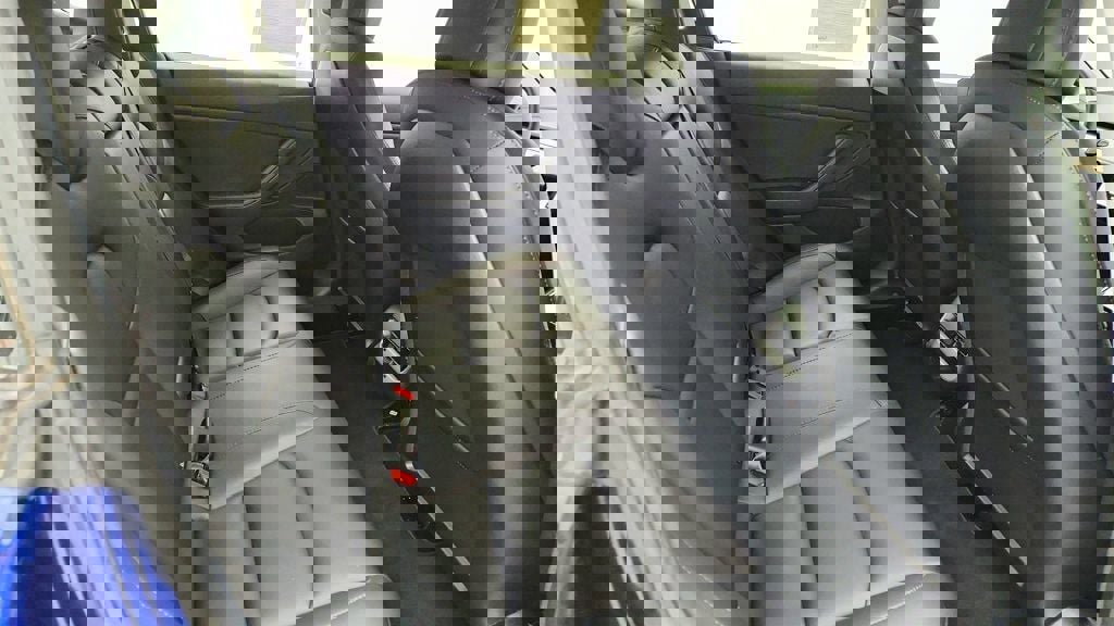 Used 2018 Tesla Model 3 Long Range image 26