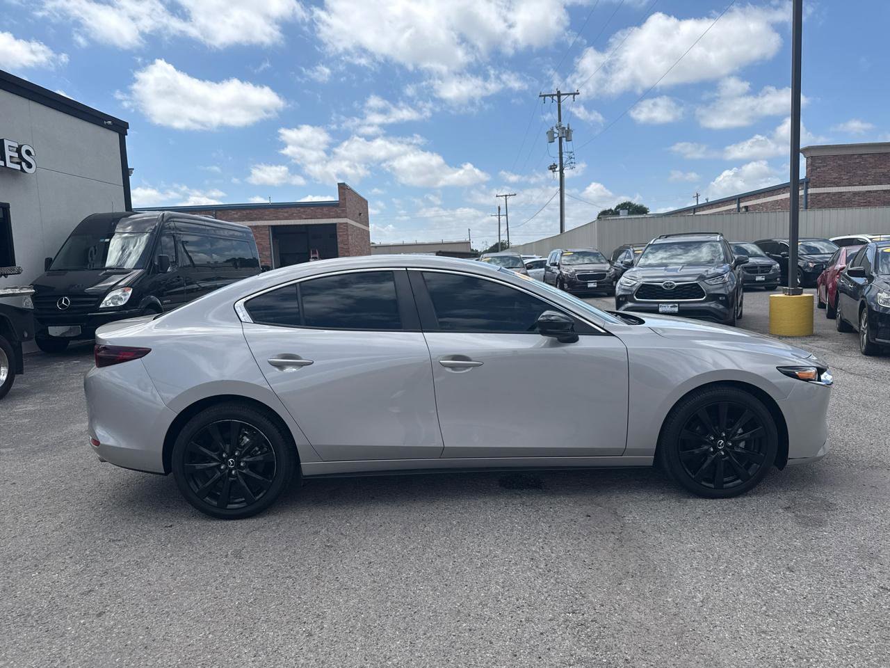 Used 2025 MAZDA MAZDA3 s FWD image 5