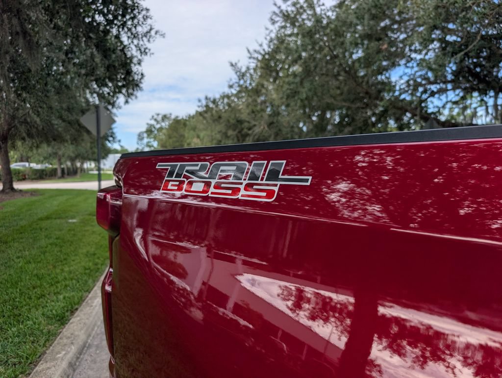 Used 2023 Chevrolet Silverado 1500 LT Trail Boss w/ Convenience Package II AWD/4WD image 11