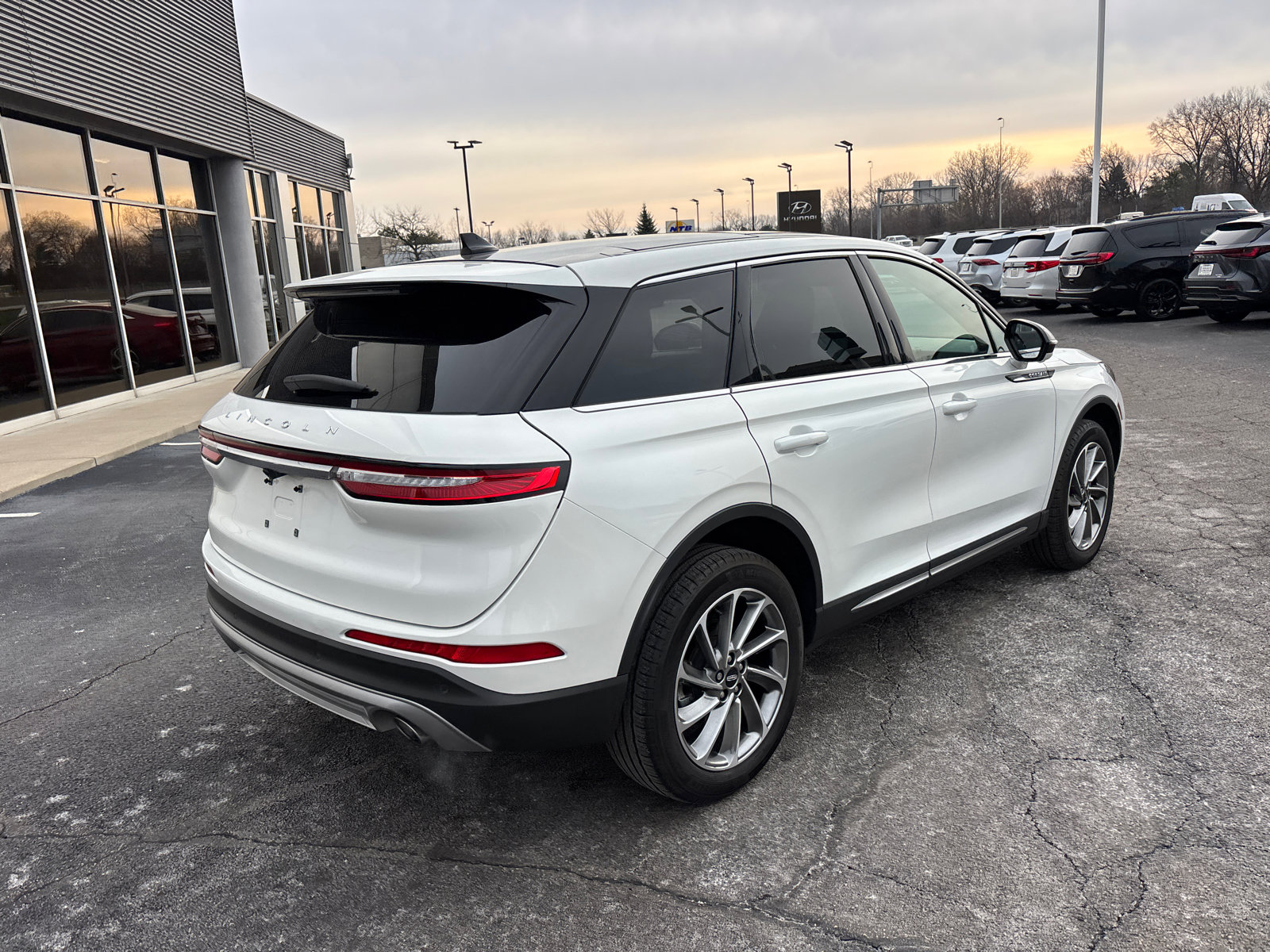 Certified 2024 Lincoln Corsair AWD w/ Equipment Group 101A image 7