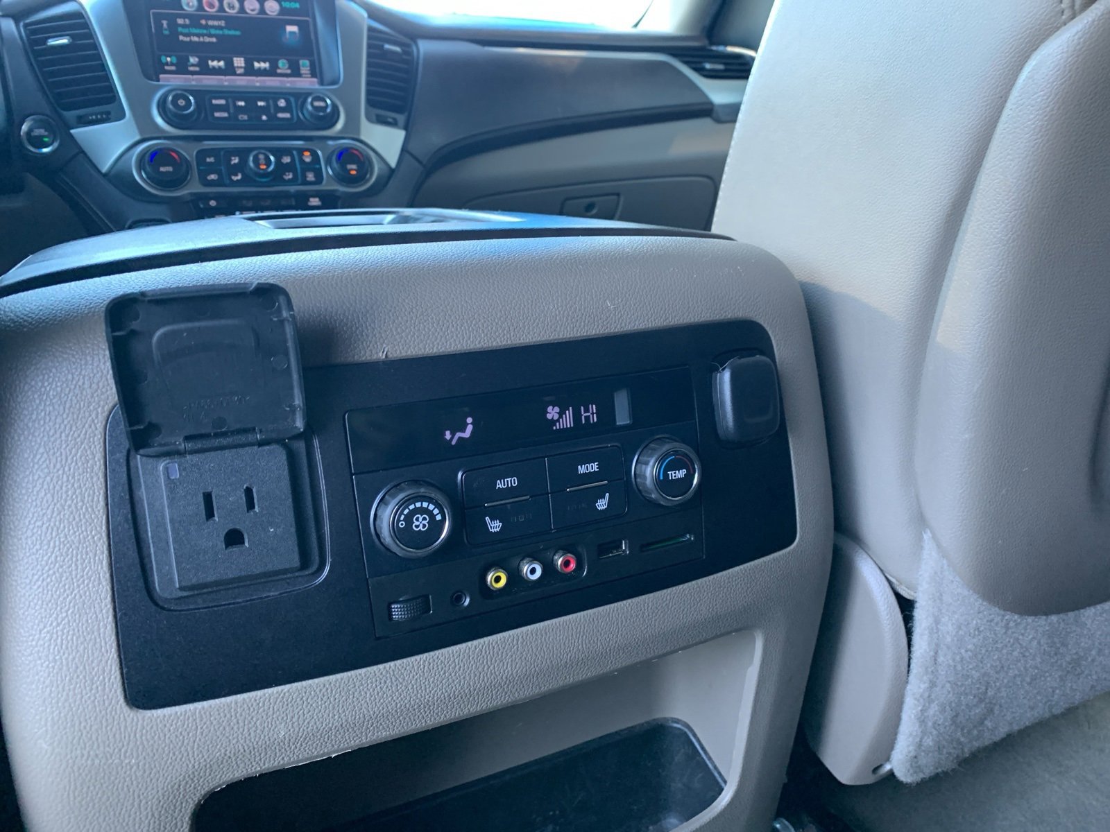 Used 2016 Chevrolet Suburban LTZ image 17