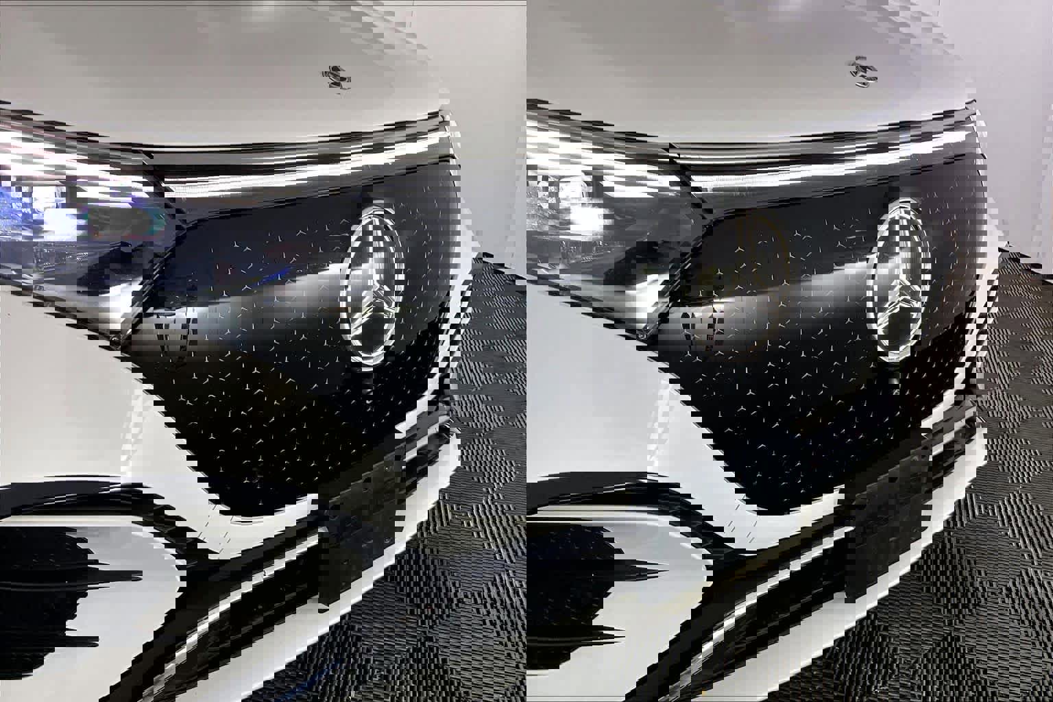 Used 2023 Mercedes-Benz EQS 580 4MATIC SUV image 29