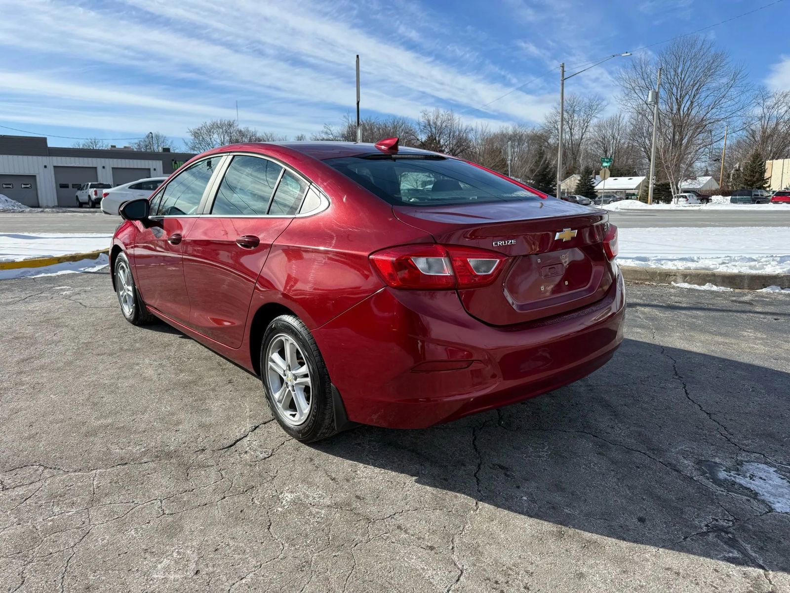 Used 2017 Chevrolet Cruze LT image 3