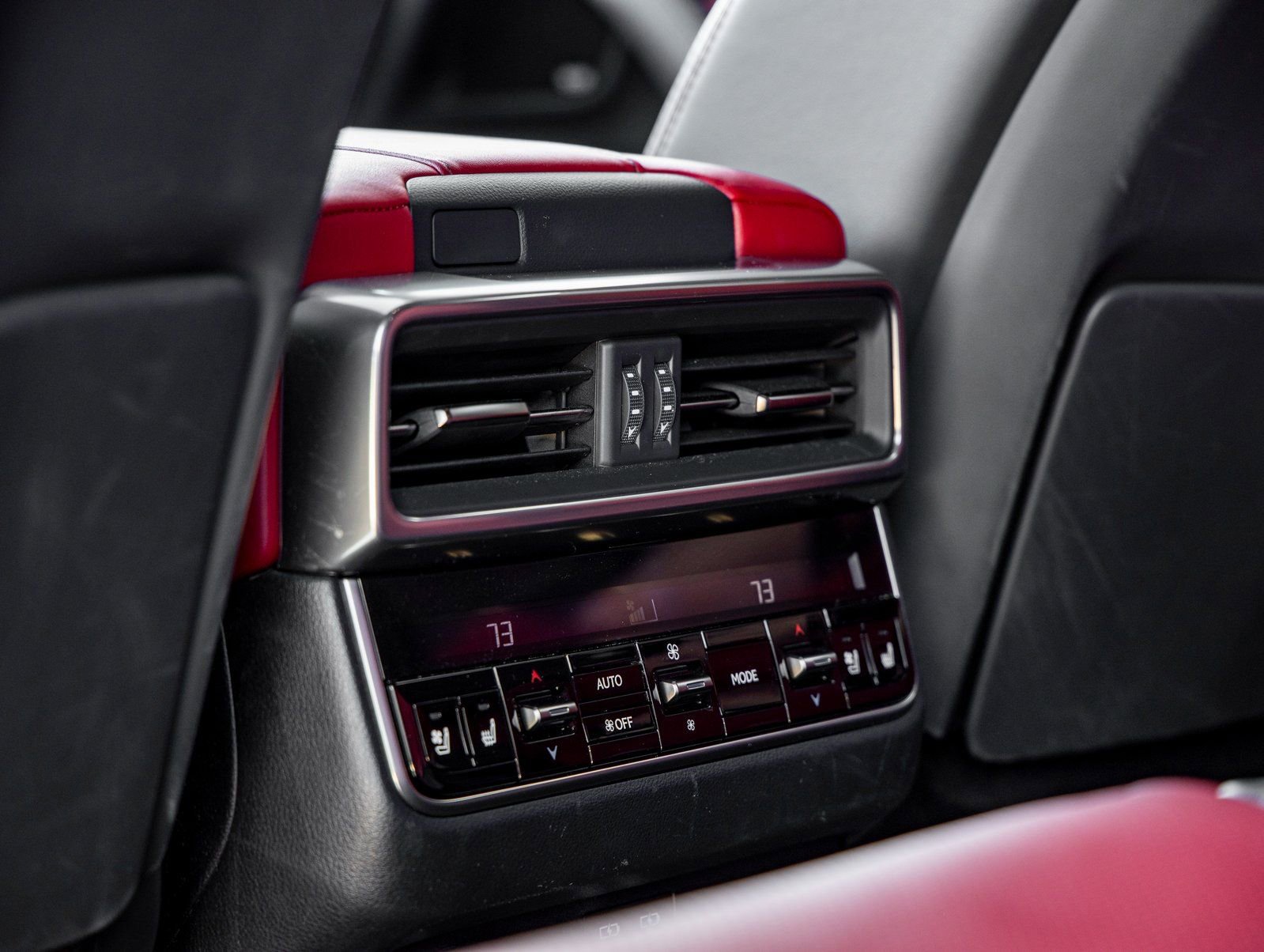 Used 2022 Lexus LX 600 F Sport w/ Accessory Package (Z1) image 36