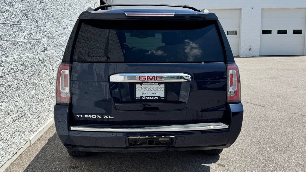 Used 2018 GMC Yukon XL Denali w/ Open Road Package AWD/4WD image 4