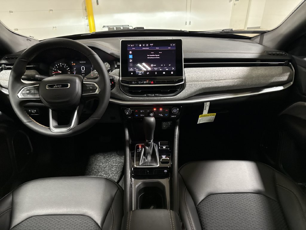 New 2026 Jeep Compass Latitude AWD/4WD image 10