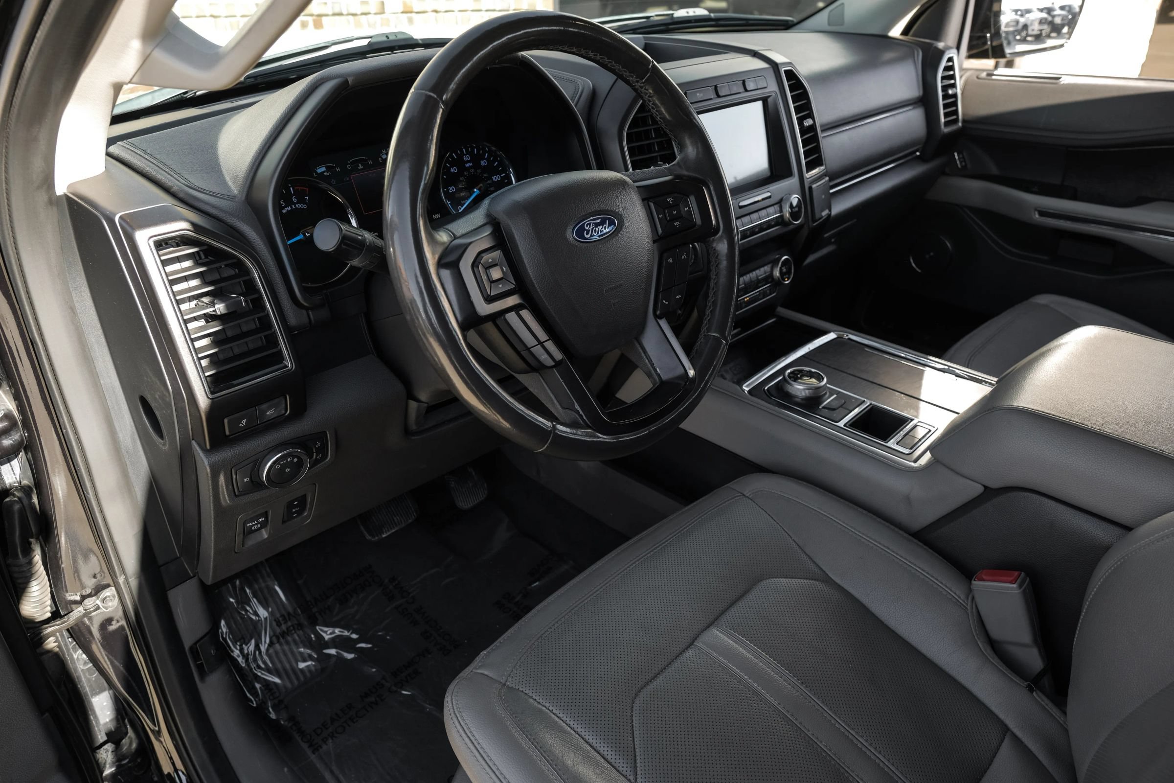 Used 2019 Ford Expedition Limited w/ Special Edition Package RWD image 3