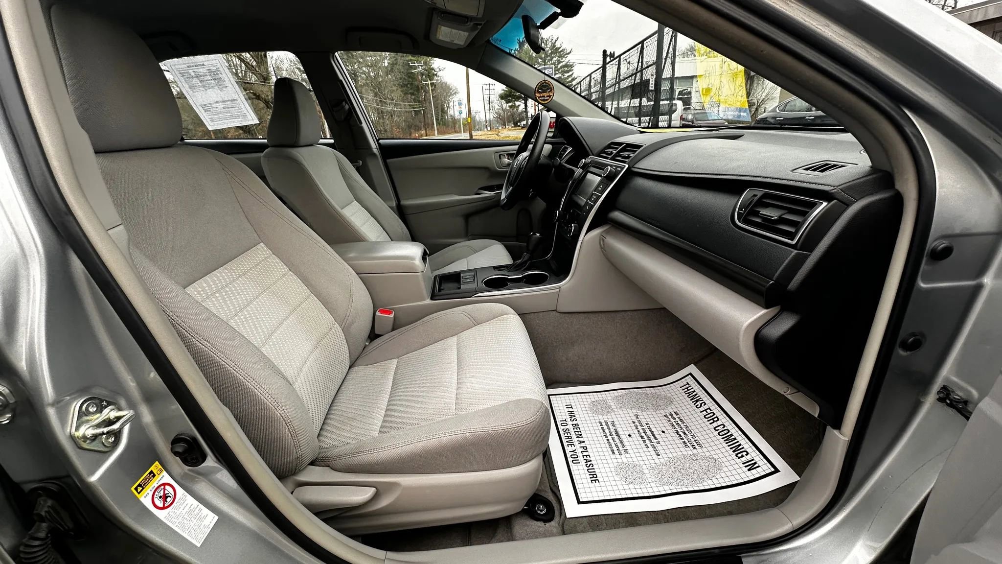 Used 2015 Toyota Camry LE image 26