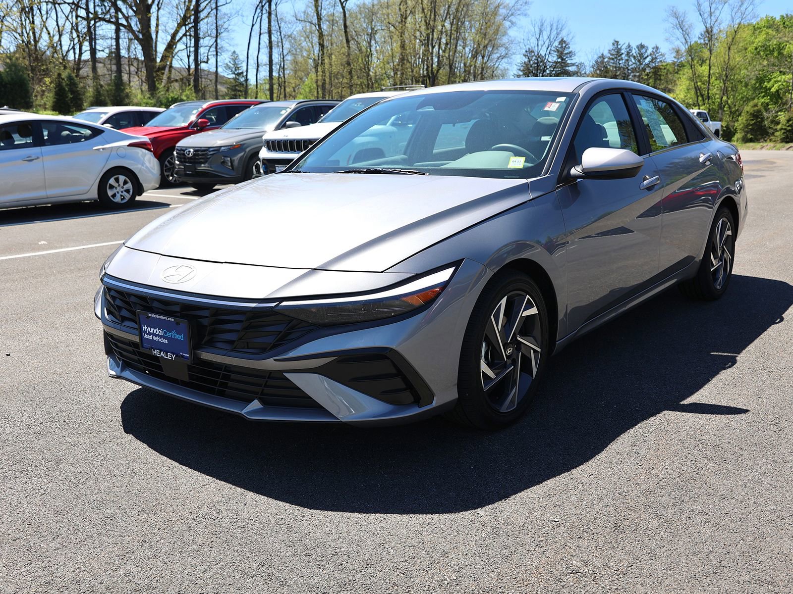 Used 2025 Hyundai Elantra SEL FWD image 3