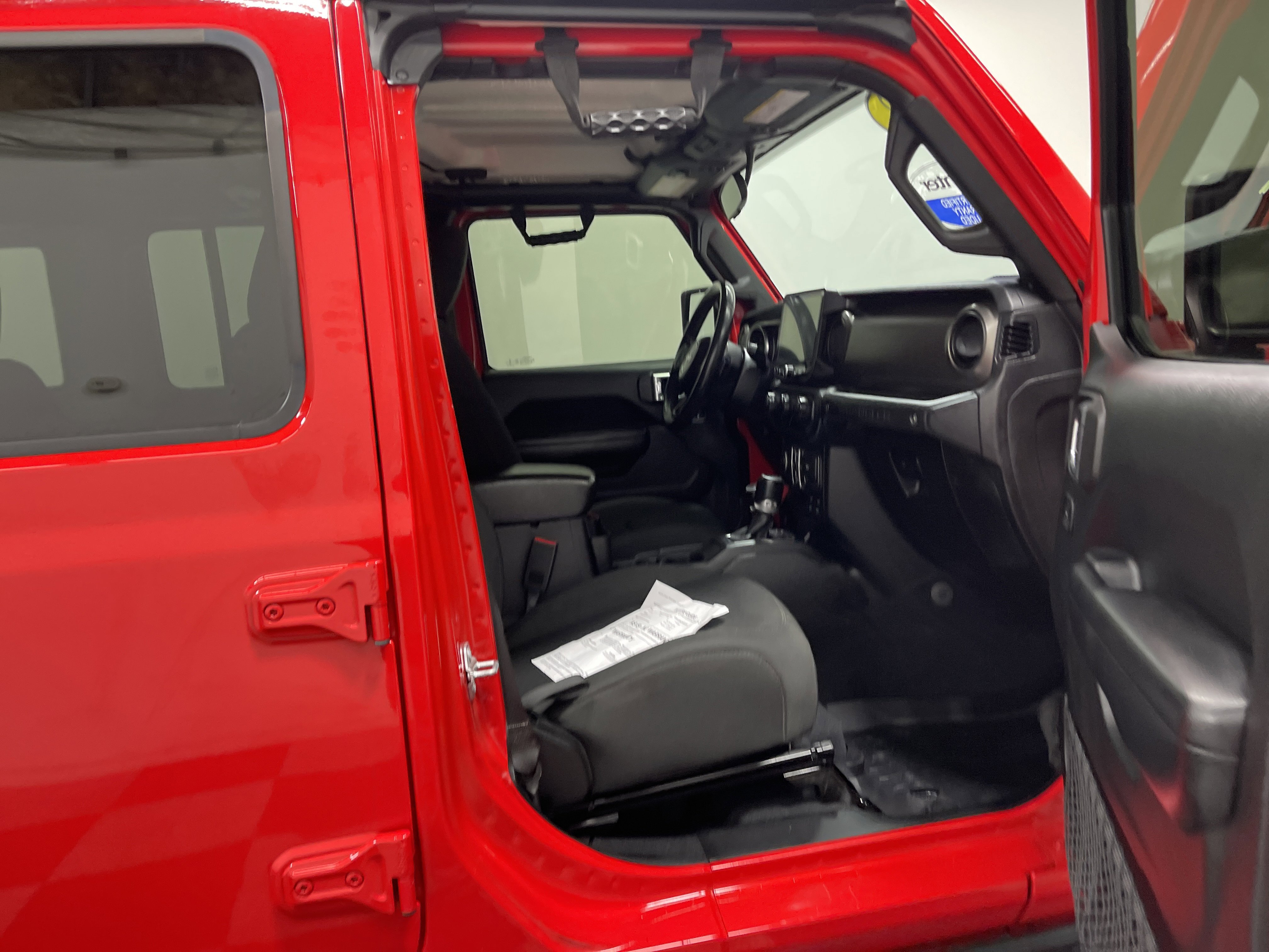 Used 2018 Jeep Wrangler Unlimited Sport S AWD/4WD image 25