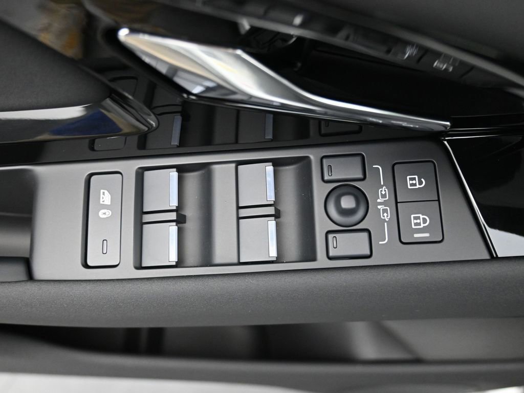 New 2026 Land Rover Range Rover Evoque S image 19