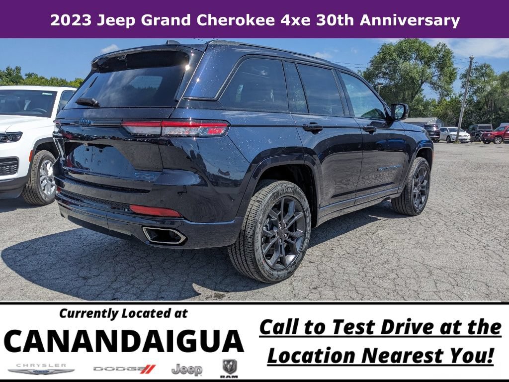 New 2023 Jeep Grand Cherokee 30th Anniversary AWD/4WD image 10